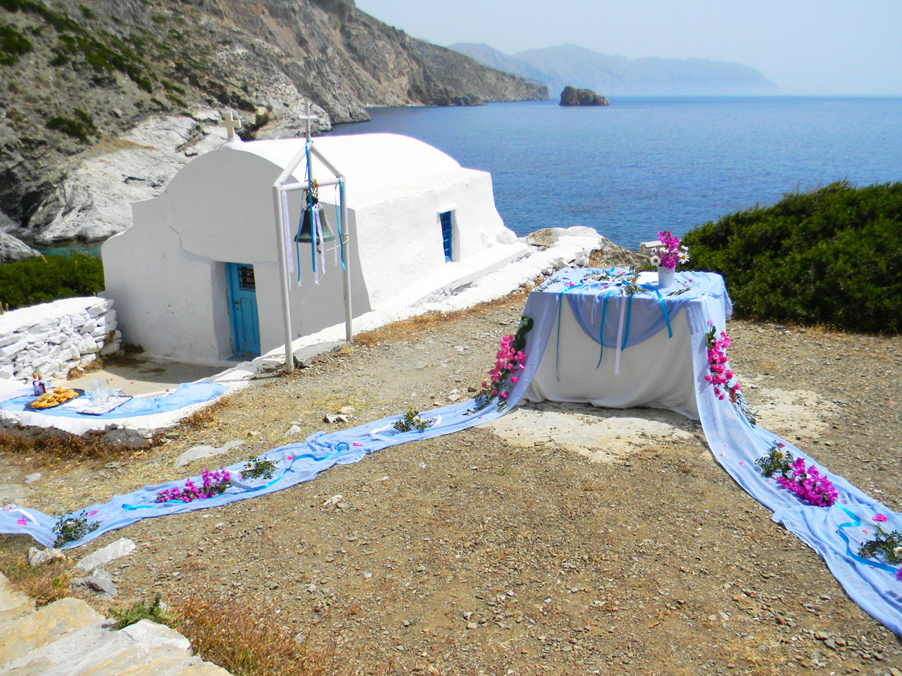 Book your wedding day in Agia Anna Chapel - Beach Amorgos